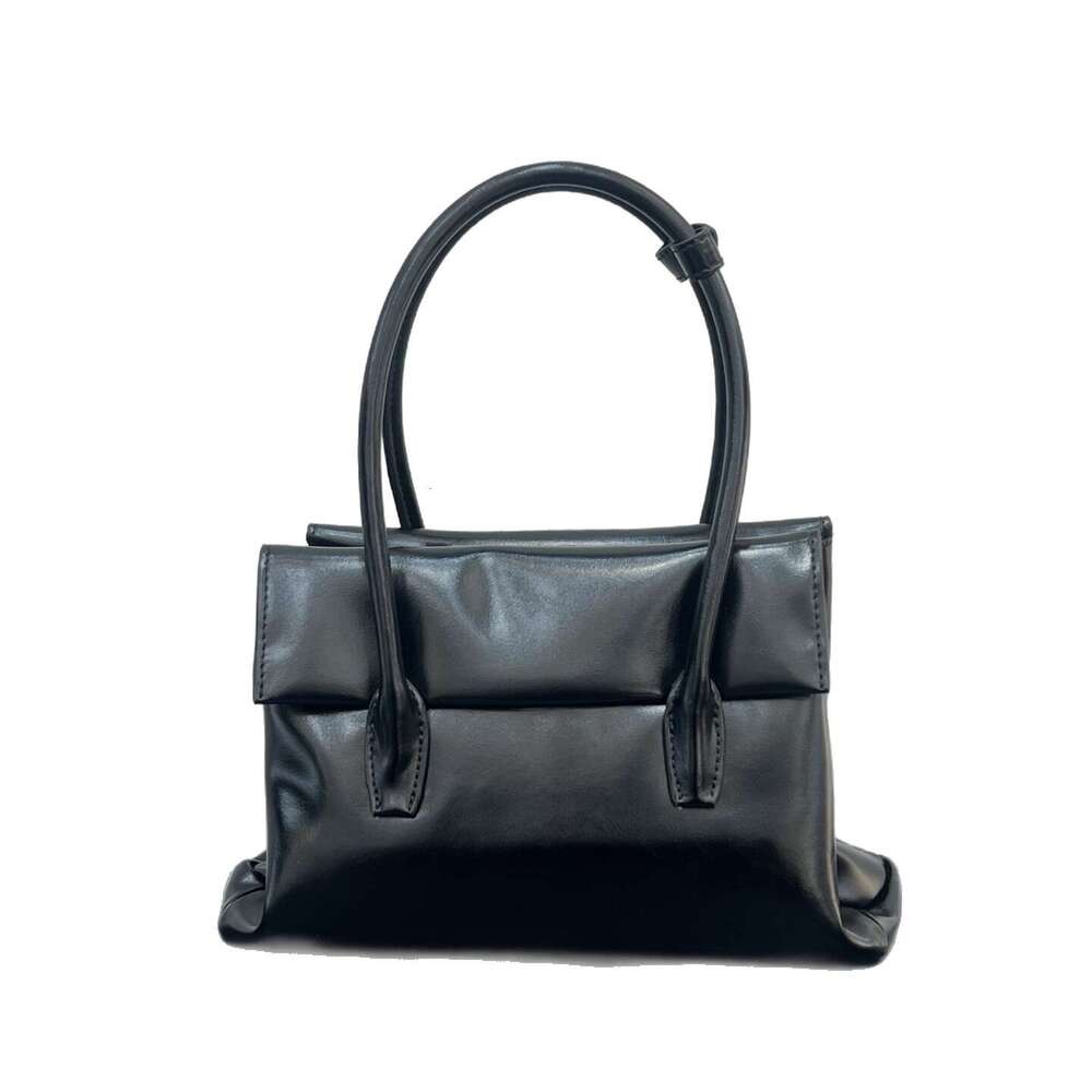 Vintage Retro Women's Genuine Leather Handbag, 2026 New Arrival Large Capacity Daily Commute Bag, Fashion Shoulder Crossbody Bag, Factory Wholesa