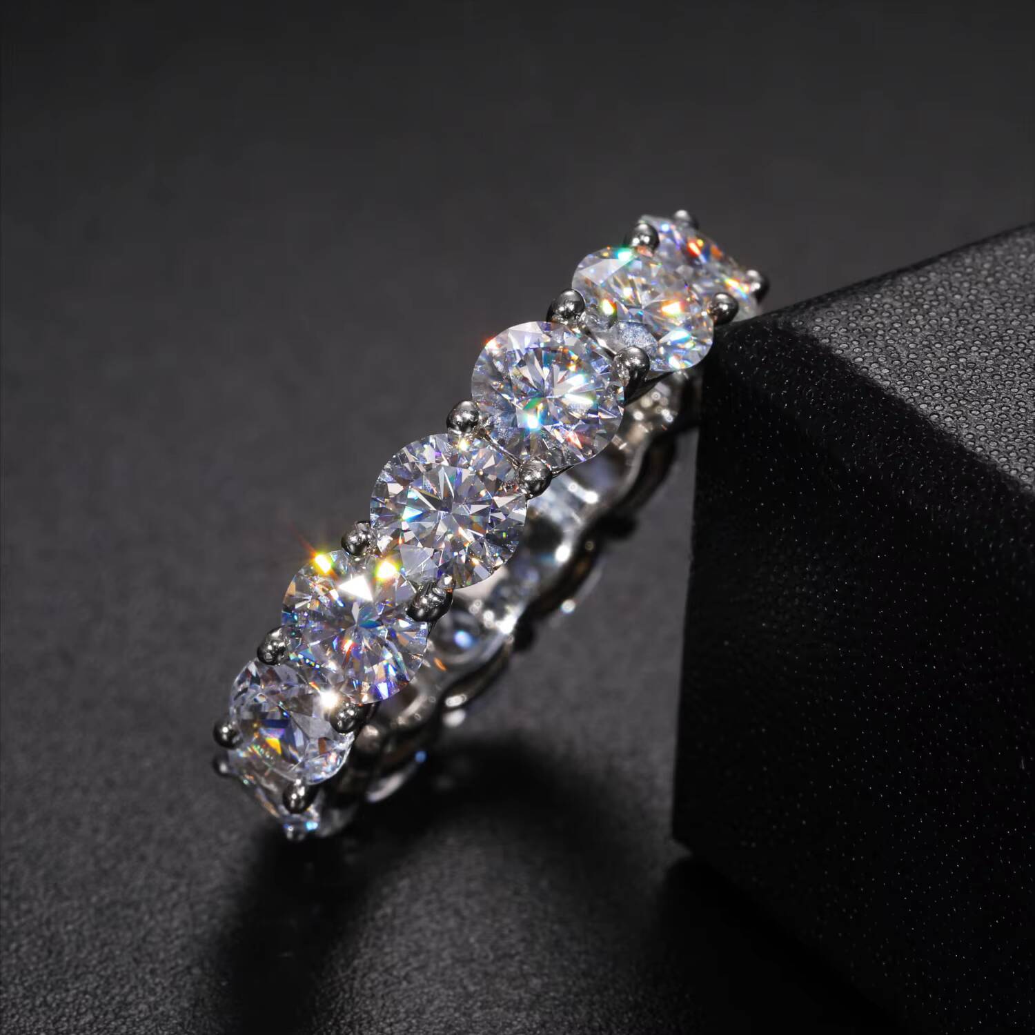 Wholesale Custom Wedding Jewelry White Gold Plated 925 Sterling Silver VVS Moissanite Diamond Tennis Eternity Engagement Ring