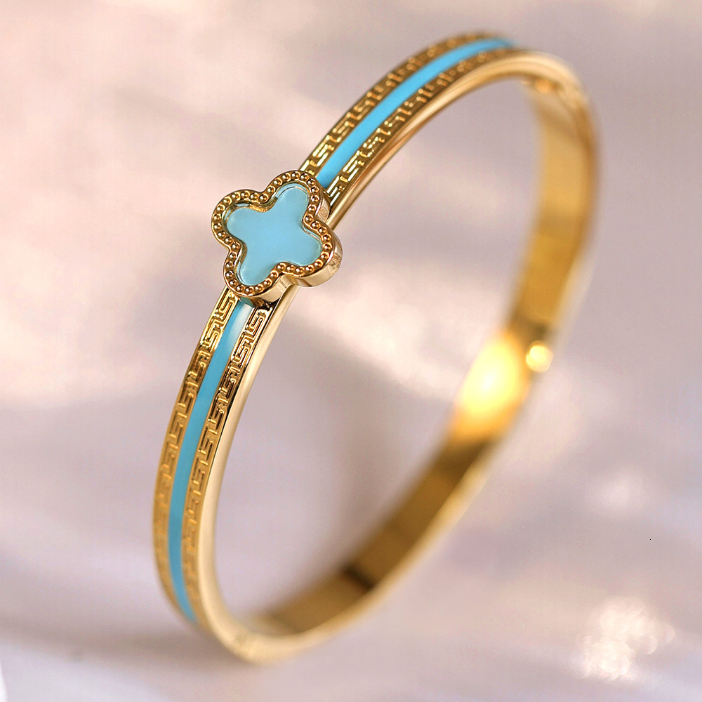 Ten Diamond Permanent Color Mirror Buckle Clasp - Designer Watch Band - Fashionable And Luxurious - Elegant - Eye-catching Four-leaf Clover Design