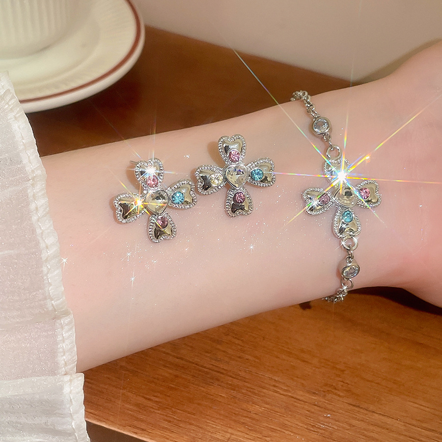 Sweet cool ins-style zirconia cross flower bracelet and earrings light luxury high-end jewelry set, niche stylish accessories - view 5
