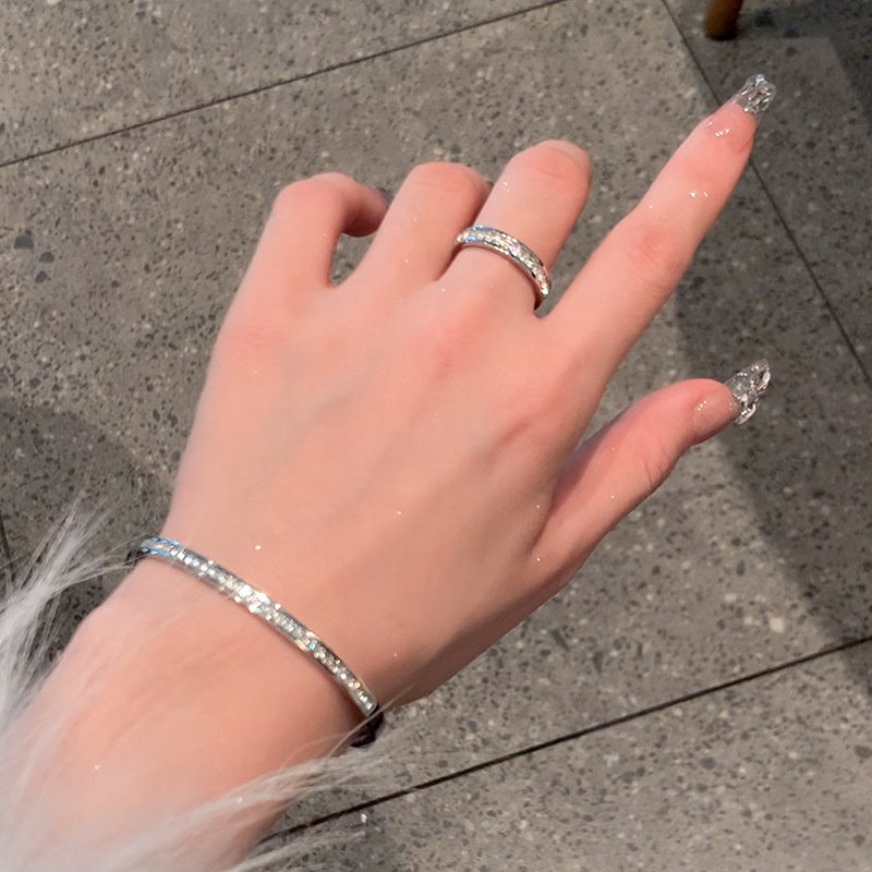 Women's Bracelet High-end Zirconia Round Bracelet Silver Bracelet Handmade Jewelry New Style Luxury High-end Jewelry Designer Accessories