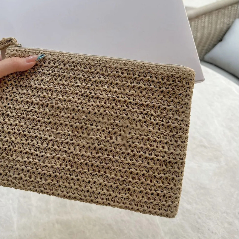 Women Lady Straw with Handle Knitted Giveaway Bag Ic Cosmetic Beauty Pouch Makeup Organizer Storage Case with VIP Gift Box