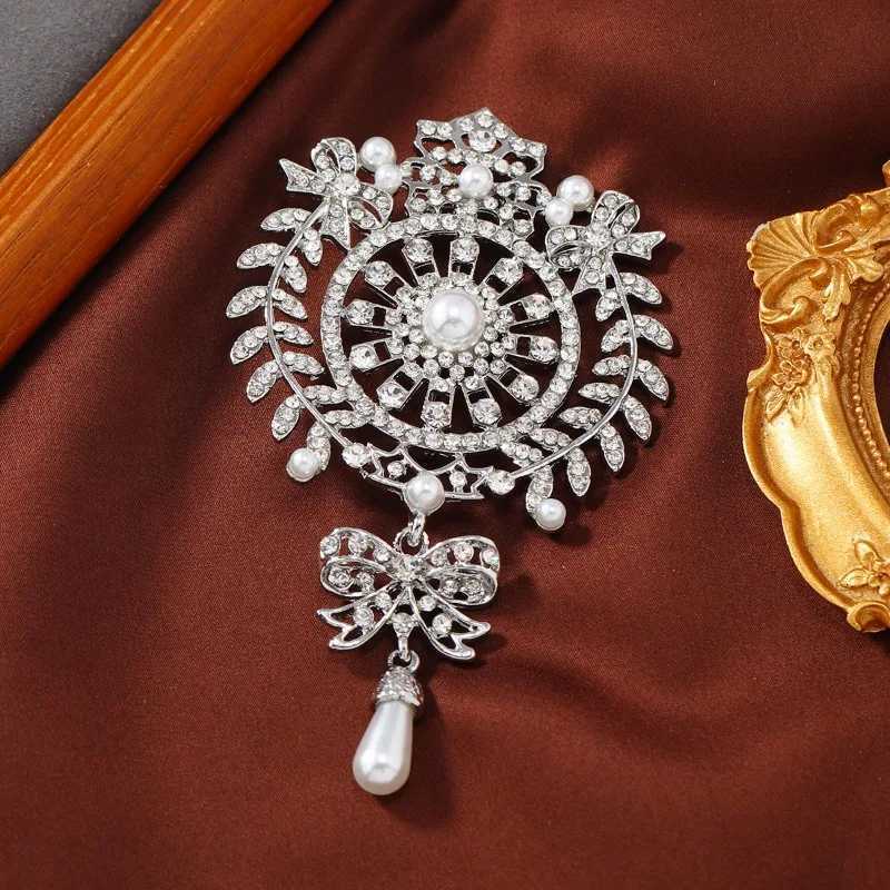 Exaggerated Vintage Women Luxury Baroque Pendant Rhinestone Large Brooches Pins Retro Middle Style Lady Party Banquet Badges Pin Z260401