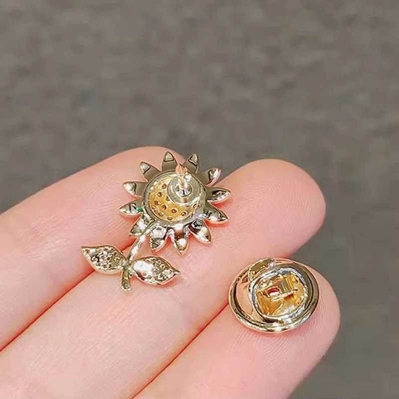 Fashion Brooch Set Flower Bow Brooches for Women Metal Anti-glare Lapel Pin Fixed Clothes Pins Sweater Coat Clothing Accessories Z260401