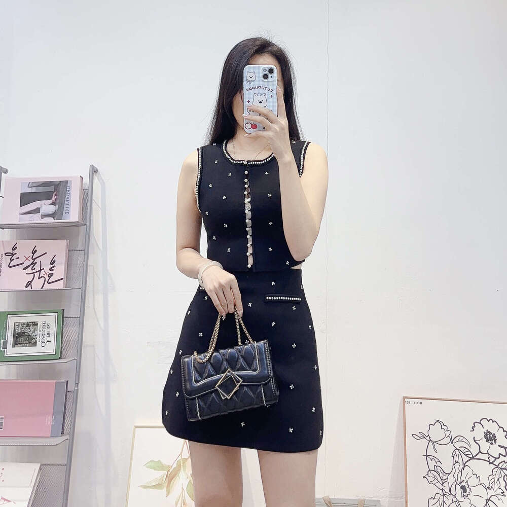 2026 Spring Fragrance Style Women's Designer Fashionable and Exquisite Beaded k30 Slimming Round Neck Sleeveless High Waist Skirt