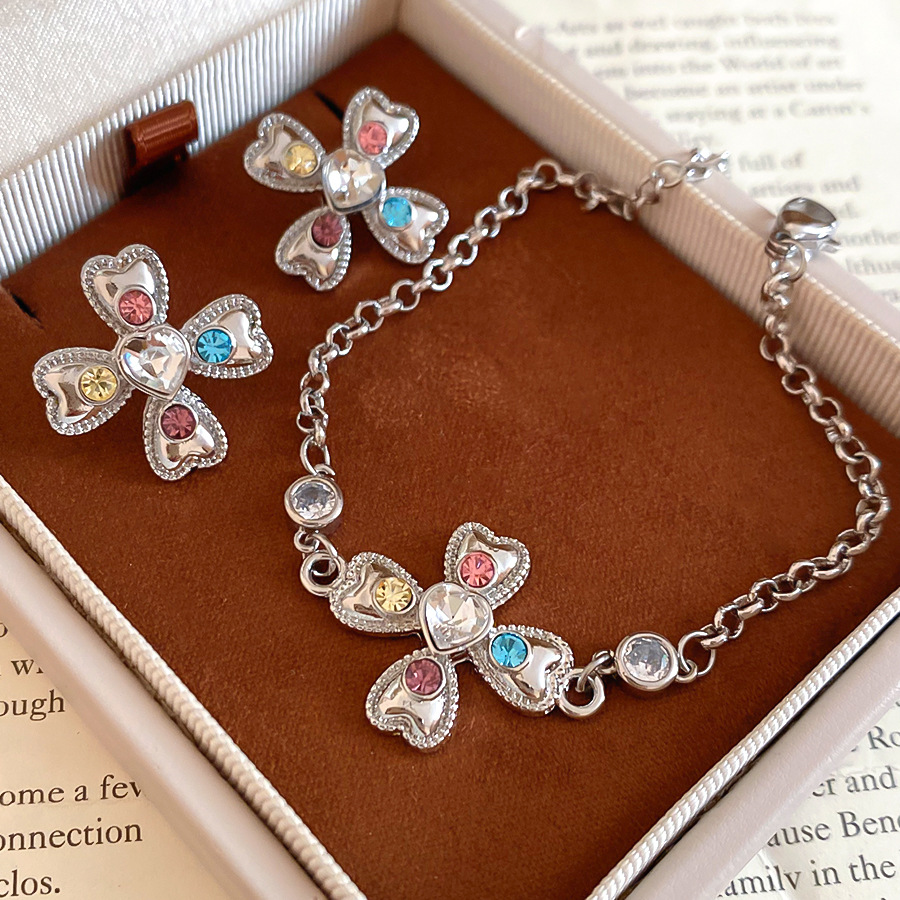 Sweet cool ins-style zirconia cross flower bracelet and earrings light luxury high-end jewelry set, niche stylish accessories - view 4