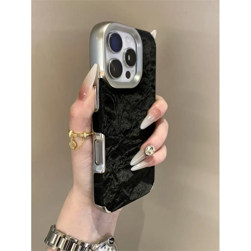 Electroplated flannel snow mountain pattern uses iPhone iPhone case simple creativity