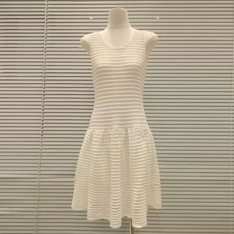 European niche designer hollow out k30 elegant waistband vest skirt slim fit round neck knitted sleeveless dress