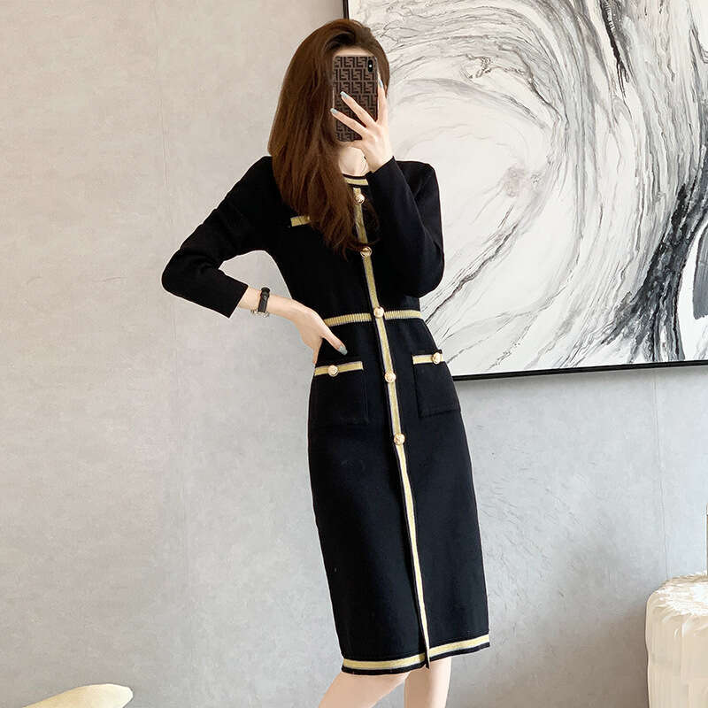 Designer French Elegant Women's Knitted Autumn and Winter Shining Thread Color blocked Long k30 Sleeve Base Sweater Dress 2026