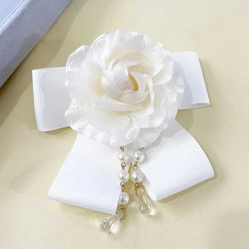Handmade Camellia Flower Brooch Pearl Tassel Bow Tie Korean Fashion Corsage Collar Pins Wedding Party Jewelry Badge Accessories Z260401