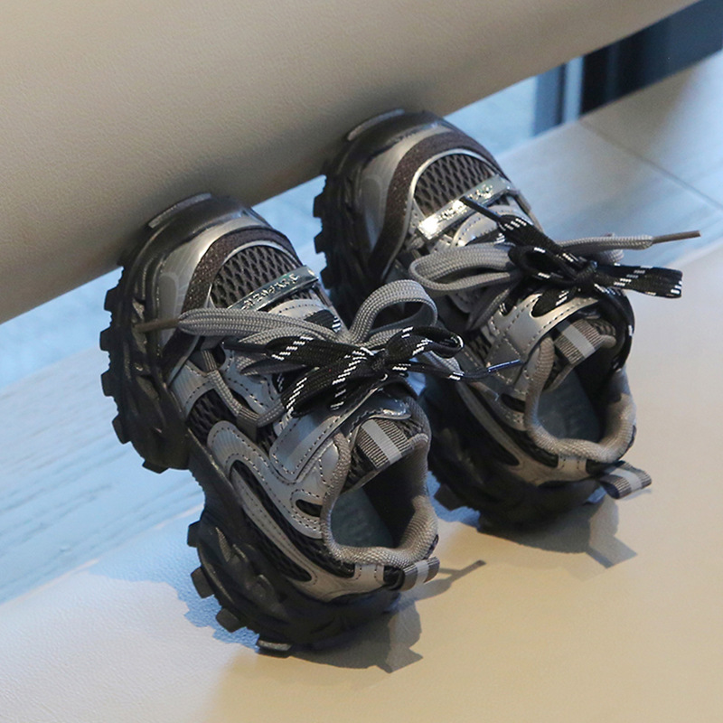 Children Trendy Chunky Dad Sneakers Lightweight Mesh Upper Platform Running Shoes Comfortable Athletic Shoes for Kids Non Slip Casual Sport Shoes Free