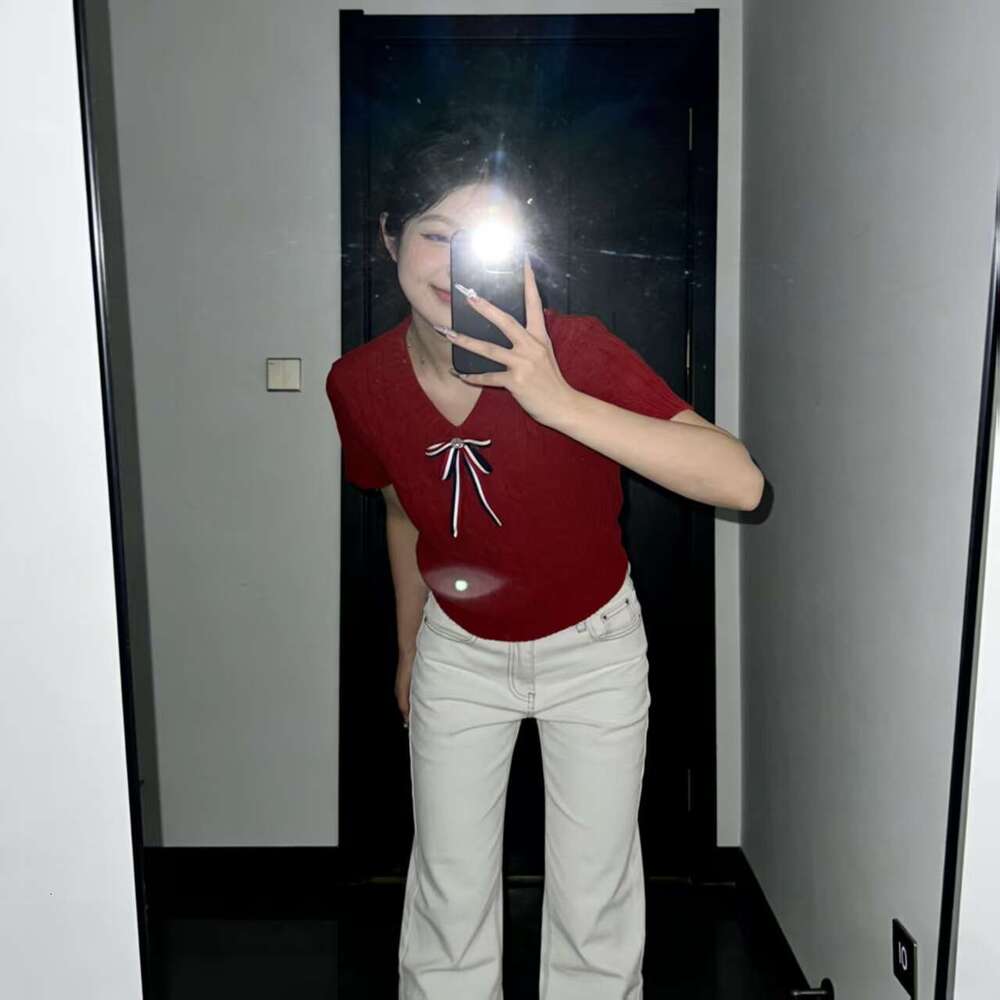 Designer's chic bow V-neck knitted women's young and fashionable summer new short sleeved slim fit k30 multifunctional top