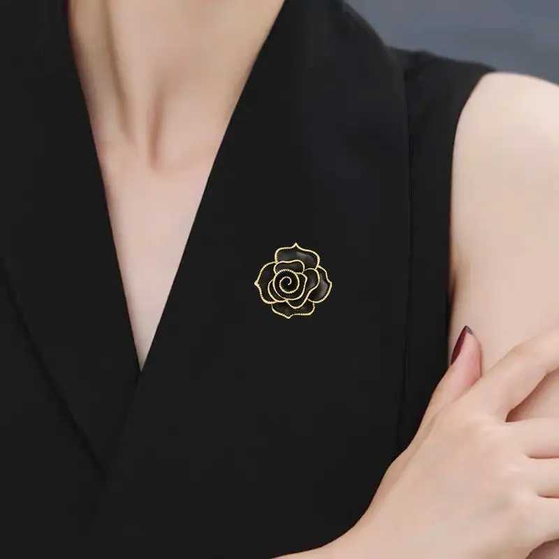 HappyTemperament Black White Camellia Flower Brooches Mourning Corsage Pin For Woman Shirt Dress Scarf Clothing Accessories Z260401