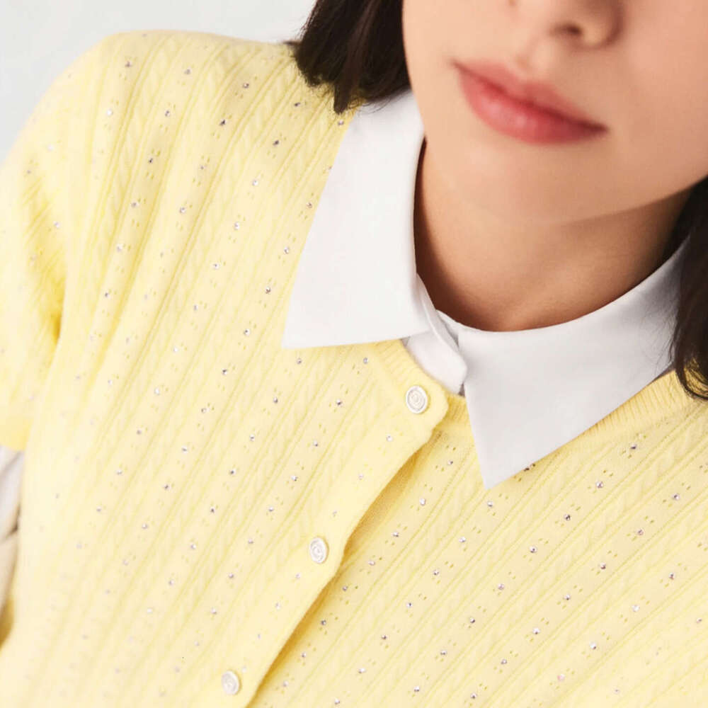 2026 summer new women's clothing retro style rhinestone twist knit round neck short sleeved k30 knitted cardigan