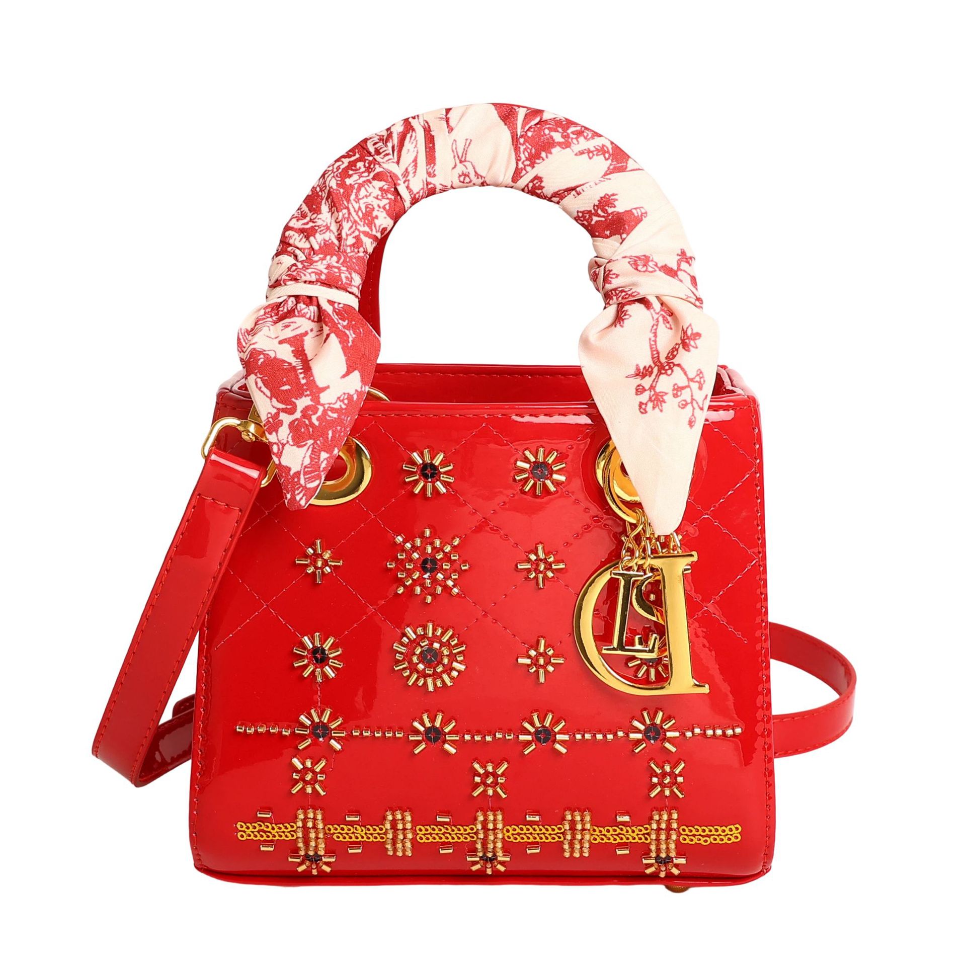 2026 summer new casual and fashionable designer handbag temperament classic letter cross body bag for women