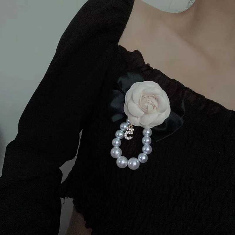 Small Fragrant Pearl Camellia Flower Bowknot Black Brooch Mourning Bow Tie Brooch Z260401