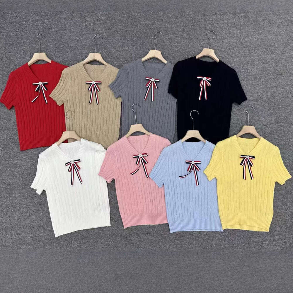 Designer's chic bow V-neck knitted women's young and fashionable summer new short sleeved slim fit k30 multifunctional top