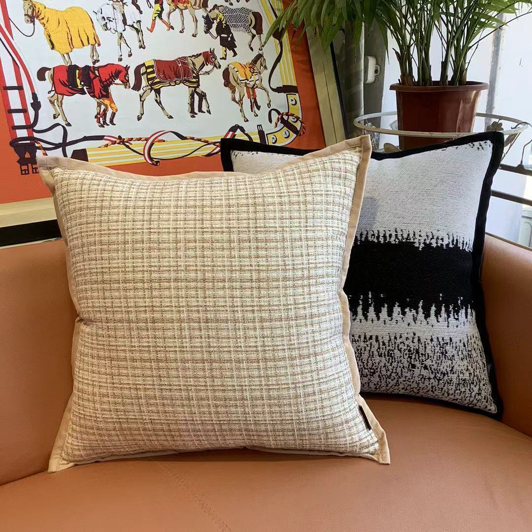 Pillowcase French Style Sofa Cover Light Luxury Modern Minimalist High End Black And White Lumbar Cushion Cover For Living Room
