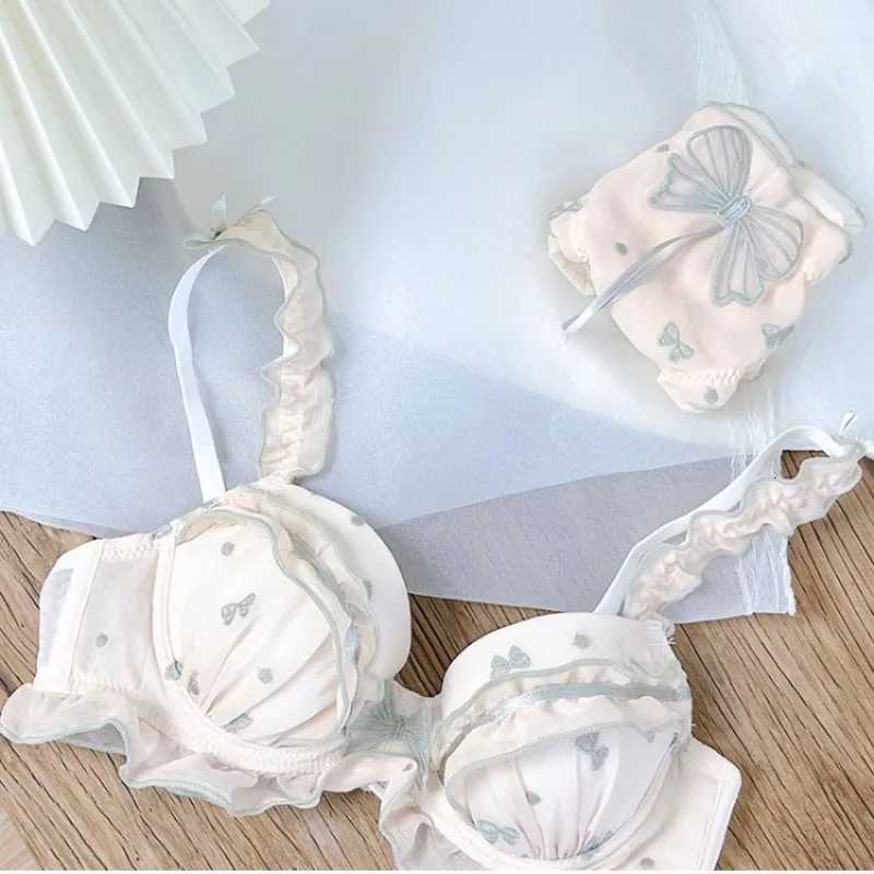 Japanese MOMOKO Butterfly Lingerie Set Wireless Bralette Sweet Pure Style Push Up Gathering Support for Small Chest No Underwire Z260402