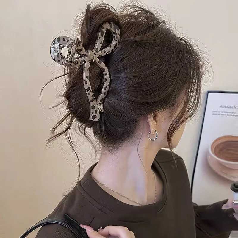 AWAYTR Ladies Sweet Leopard Bow Hair Claw Back Head Clamp Clip Shark Clip Ponytail Hair Accessories Acrylic Hair Clips Hairpins H260402