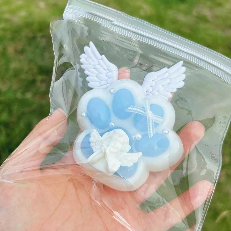 New Simulated Baroque Cat Paw Decompression Toys Kawaii Cartoon Antistress Squishy Stress Relief Slow Rising Toys For Adult Kids H260402