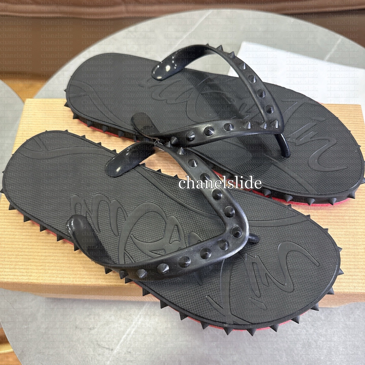 Designer Red Sandals Flip Flops For Men Women Summer Leather Slippers Fashion Luxury EVA Letter Bottom Flat Beach Rivet Shoes Sneaker 34-46