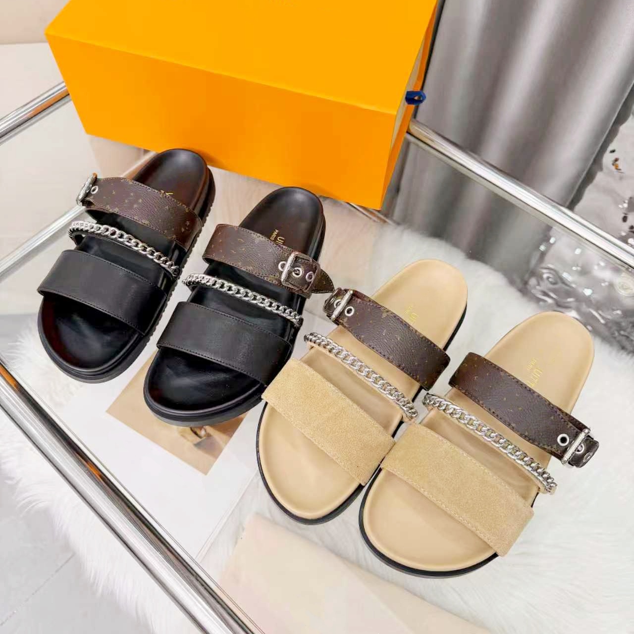 Summer beach slide Designer slippers bomdias comfort flat sandals Women Slides Luxury sandal for Outdoor home Leather sliders sports sandalen Flip Flop Casual shoe