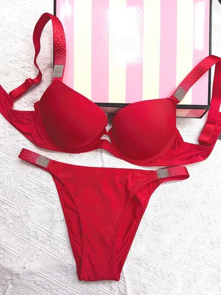 Rhinestone Women Bra Set Bralette Girls Underwear Brassiere Fashion Thong Gather Bras Lingerie Panty Sets Z260402