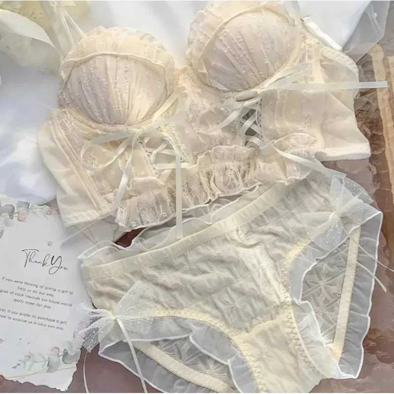 Japanese Sweet Underwear Lolita Lace Small Breast Push-up Bra Womens Lingerie Set Push Up Z260402