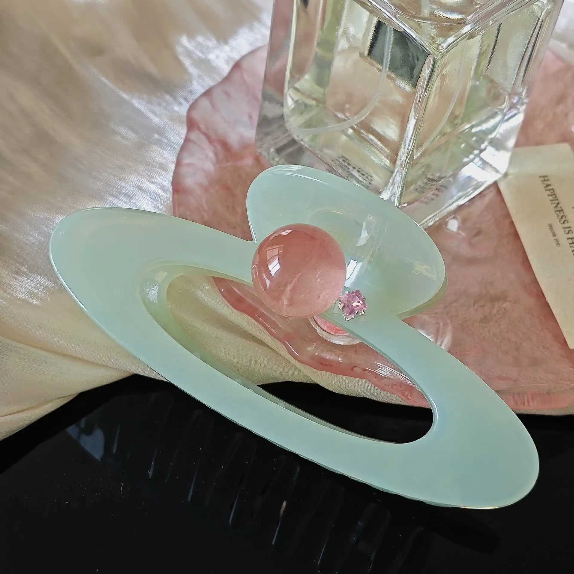 muweordy Mint green oval Hollow Out Hair Claw Clip with Pink Round Bead creative Planet Shape hair clips Sweet Hair Accessories H260402