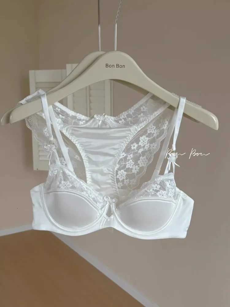 YUQI Early Spring Teen Girls Pure Desire Lingerie Set U-Back Soft Support Satin Stitch Lace Comfort Underwear Anti-Sag for Youth Z260402