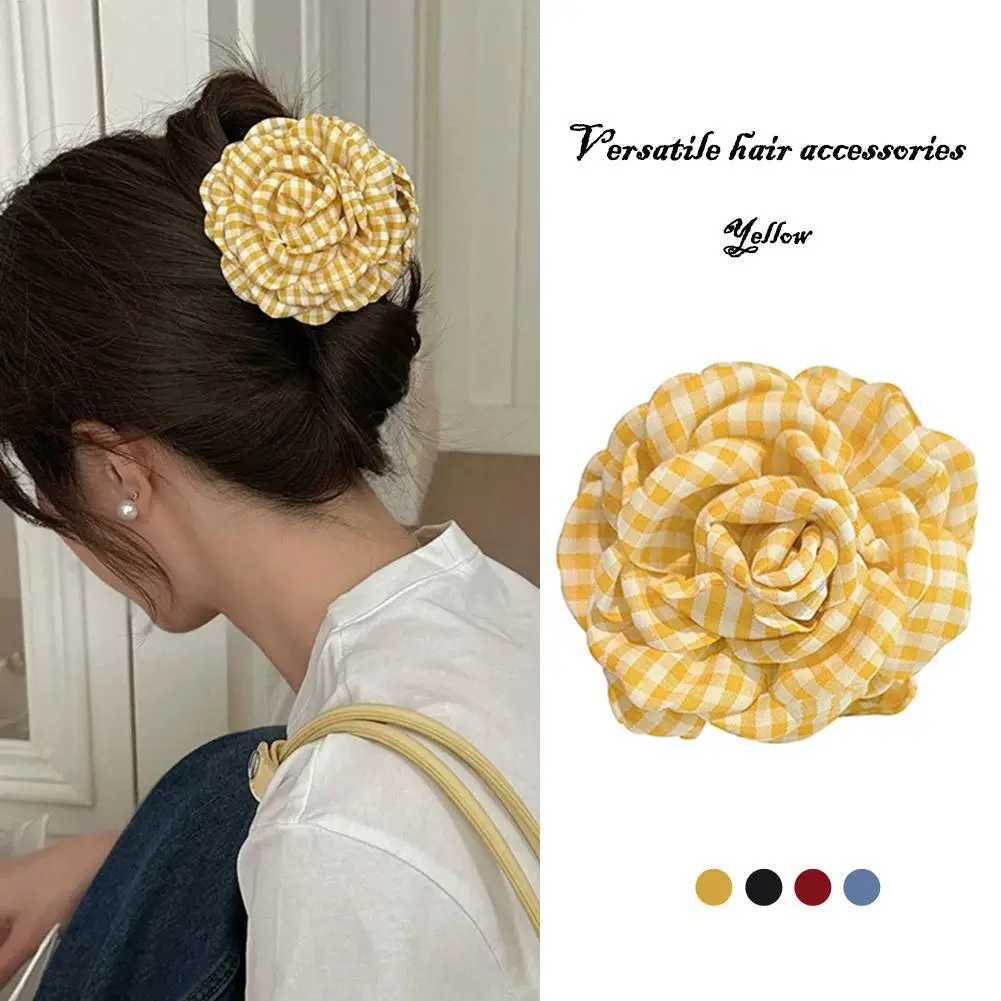 2025 New Grid Hair Claw Womens Gripper Korean Version Flower Hairpin Yellow Rose Exquisite Grab Clip Hair Accessory For Girls H260402