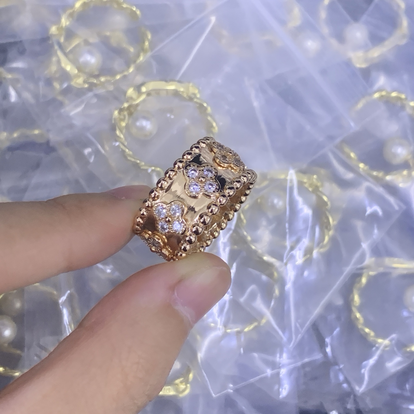 (pls order according to picture, not description) Women's fashion accessories one size rings size 6-8 rings four leaves flowers with rhinestones