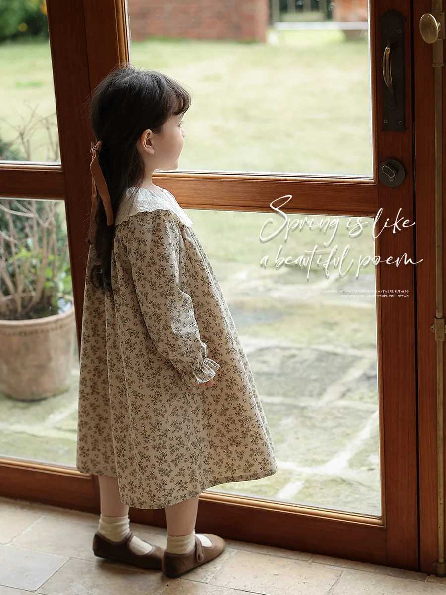Children Girl Vintage Dress Spring Autumn Lace Turn Down Collar 2-8Y Princess Dress Fragment Flower Long Sleeve Baby Girls Dress H260402