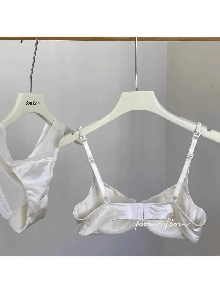 YUQI French Luxury Silk Bra for Small Bust Women Adjustable Slimming Bralette Panty SetComfort Sheer Lingerie set bra Z260402