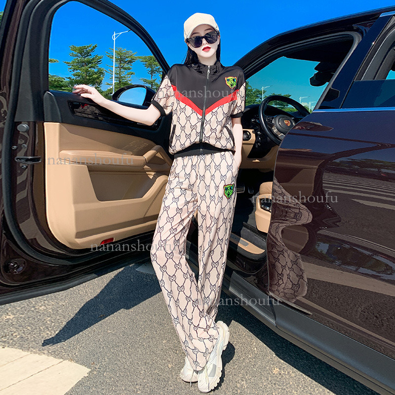 2026 Designer Sports Suit Luxury New Casual And Stylish Age Reducing Slimming Wide Leg Pants Fashion Printed Zipper Jacket Women's Short Sleeved 