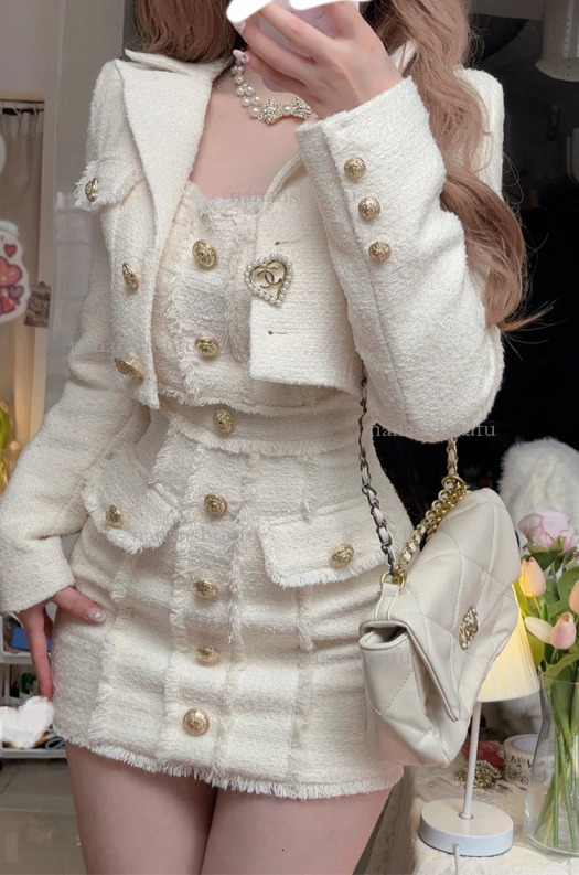 2026 Designer Set Luxury Fashion French Fragrant Weaving New Style Elegant Short Coat With Waist Bag And Hip Skirt Two Piece Set Trendy Casual Women&#