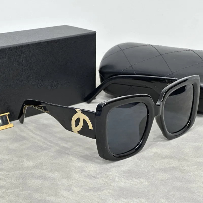 Luxury Designer Womens Versatile Sunglasses With Large Frames Logo Mixed Colors Simple Beach Goggles UV Protection Polarized Mens Sunglasses Exquisite Gift Box