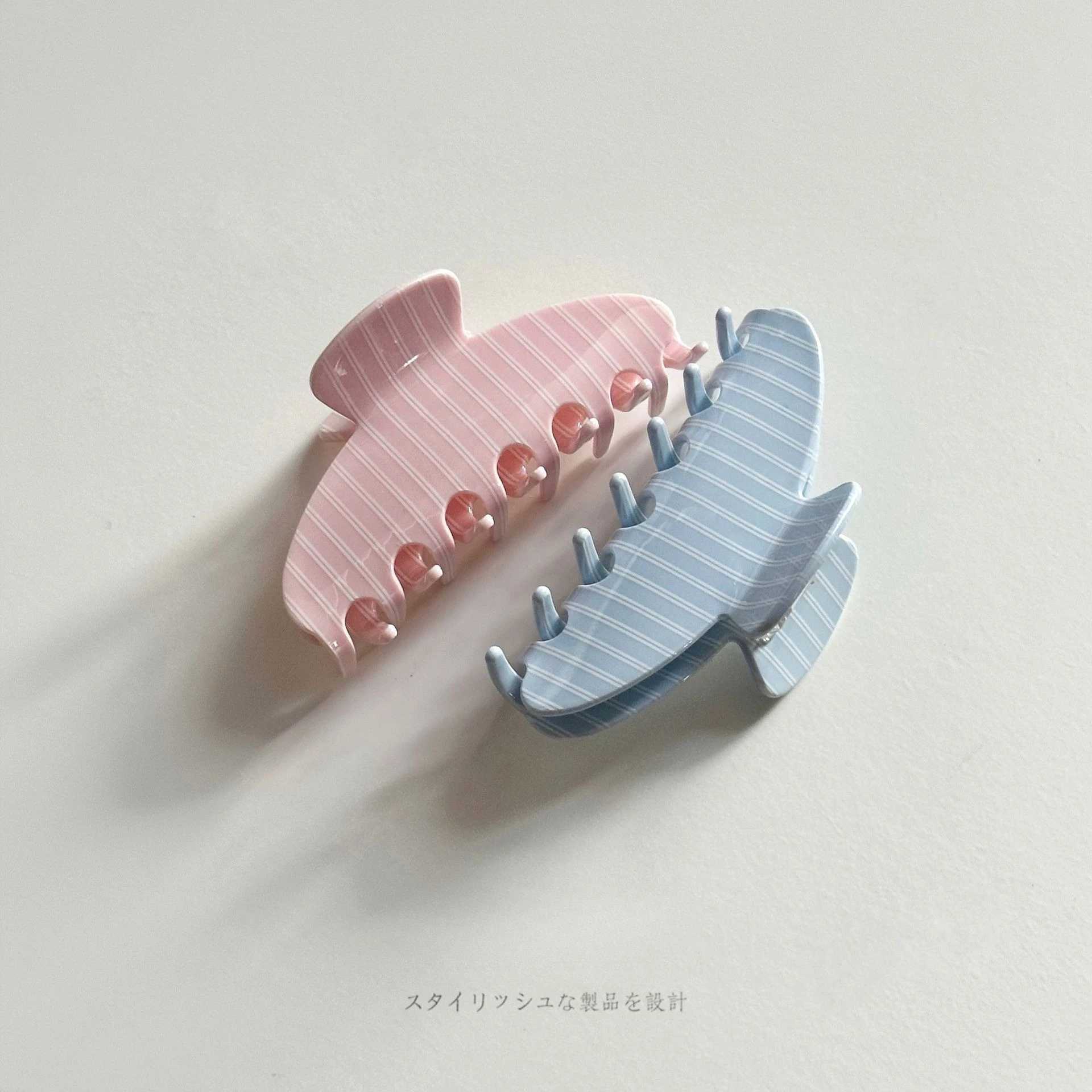 NEW 10CM Large Striped Acetate Hair Claw Classic Retro Claw Clips French Style Hair Clips for Women Girls INS Hair Accessories H260402