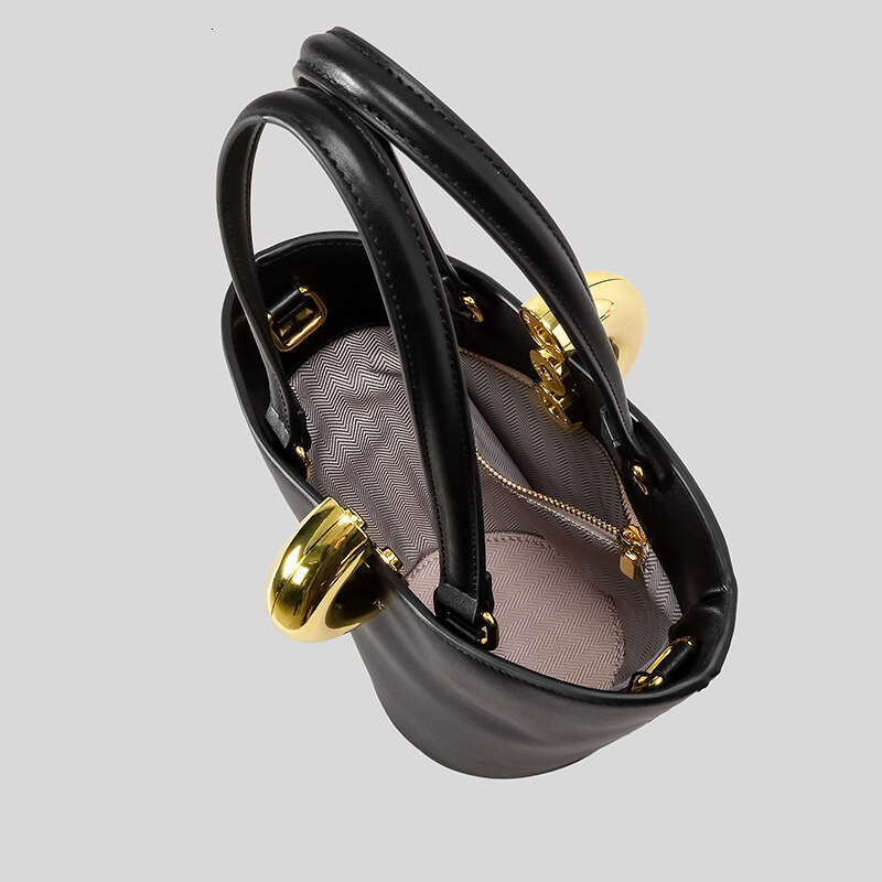 Unique Design Asymmetrical Bucket New Model Basket Bag With Light Luxury Gold Buckle Shoulder Crossbody And Handbag