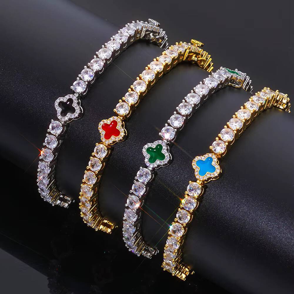 Elegant Womens Moissanite Tennis Chain Bracelet Exquisite Four-Leaf Clover Flower Design Luxury Fashion Jewelry Gift