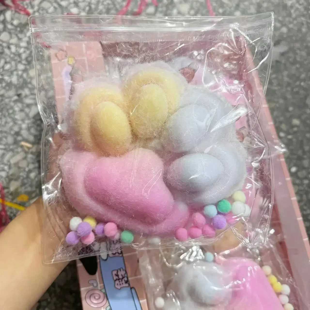 Gradient Color Cat Paw Pinch Decompression Toy Squishy Fidget Toy Relax Squeeze Toy Slow Rebound Stress Relief Cat Claw Toy 14CM H260402