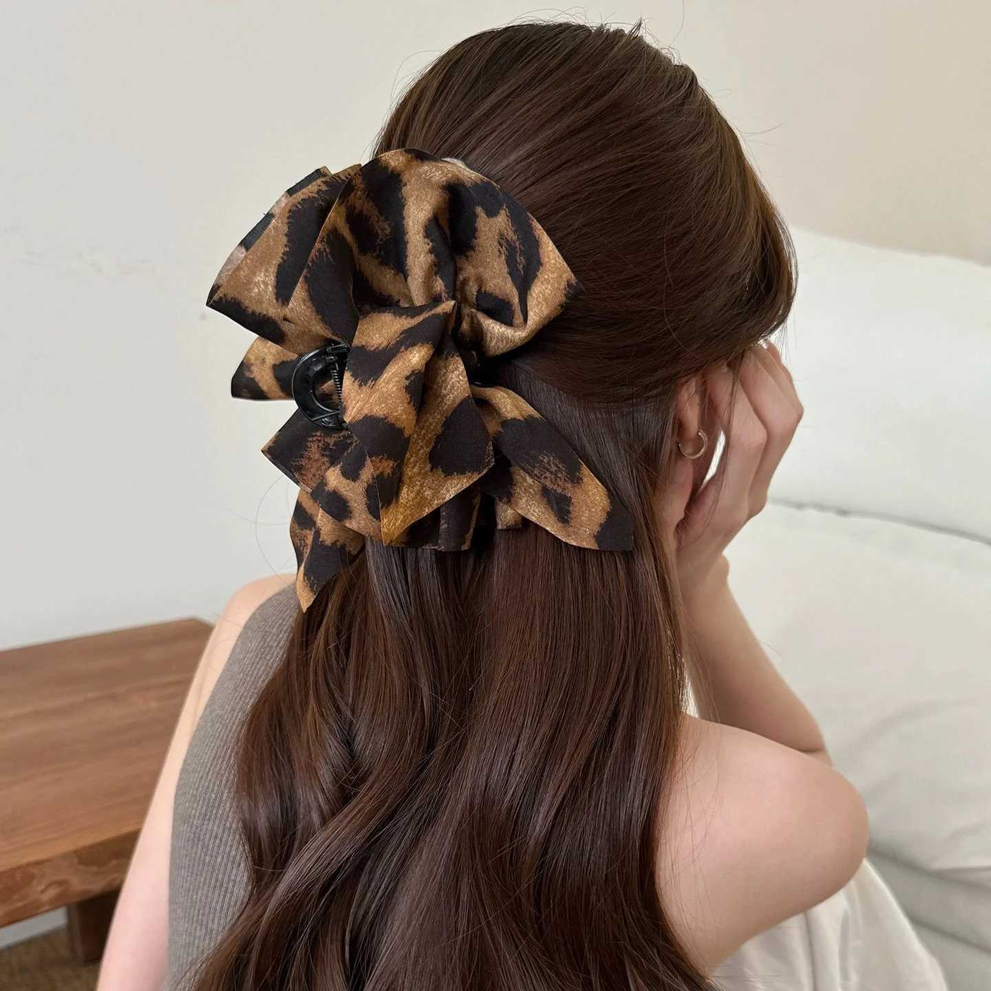 1pc Elegant Leopard Print Bow Hair Claw for Women Girl Hair Accessories Ponytail Hairpin Barrettes Hairgipper Headdress Gift H260402