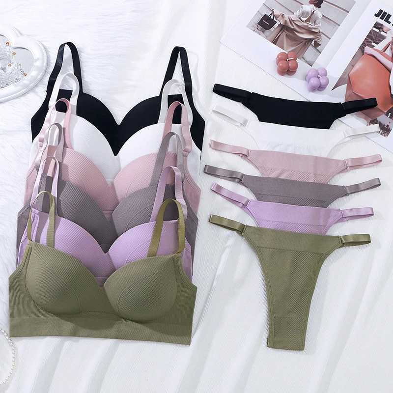Women Bra Panties Set G-String Sports Bra Crop Top Seamless Underwear Fitness Bra Top Thongs Female Lingerie Set Intimates Z260402