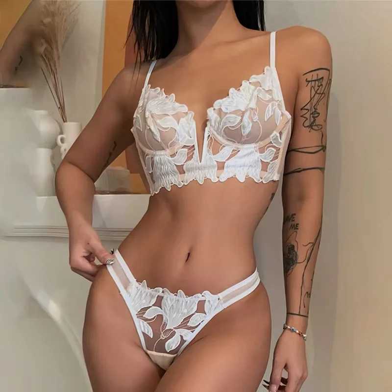 Women Lace Lingerie Set Embroidery Mesh Elegant Bra Set Ultra-thin See Through Underwear Ventilate Ladies Bra and Panty Set Z260402