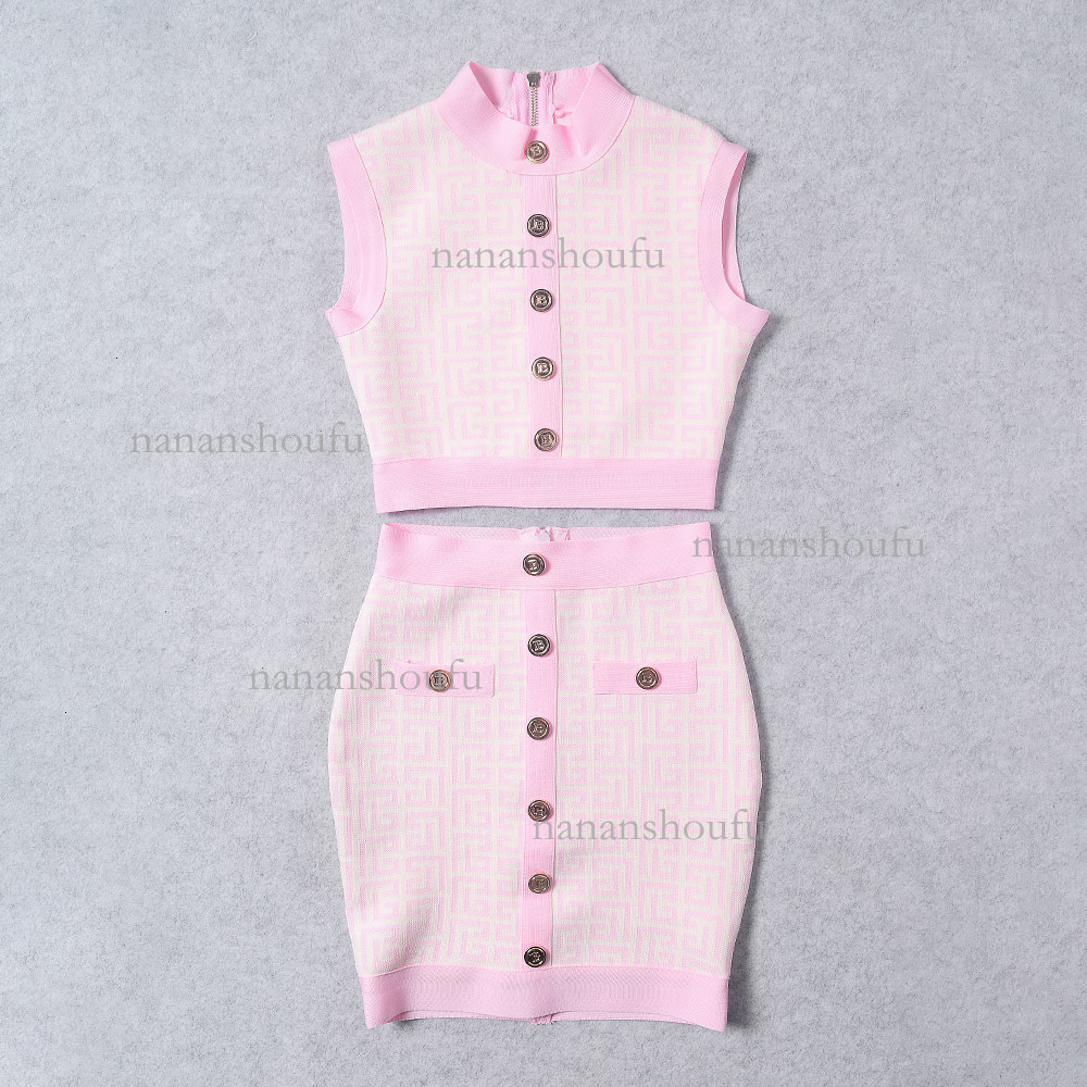 Designer Set Luxury Simple Geometric Stripe Pink Chest Wrapping Tank Top Fashion Sexy Hip Wrapping Mini Skirt Essential Women's Knitted Clothing 