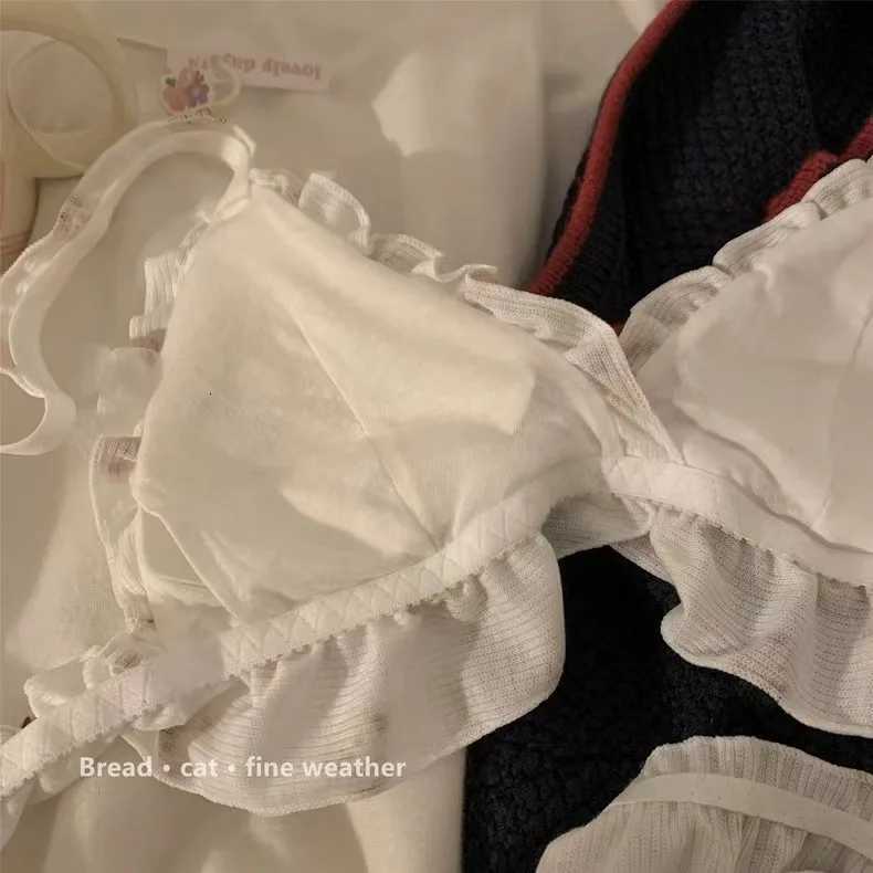 Japanese cute bear cartoon underwear small chest pull up on top of pure wind girl sweet bow bra Z260402