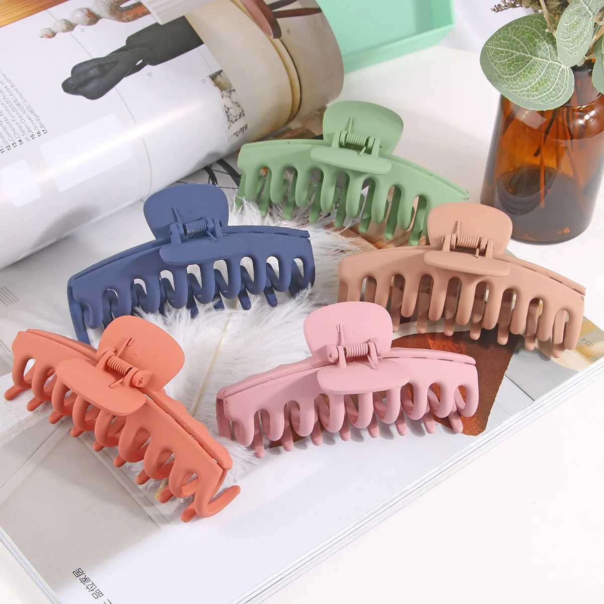 11cm Large Hair Claw Clips for Women Thin Thick Curly Hair Big Matte Banana Clips 90s Strong Hold Jaw Clip Neutral Colors H260402
