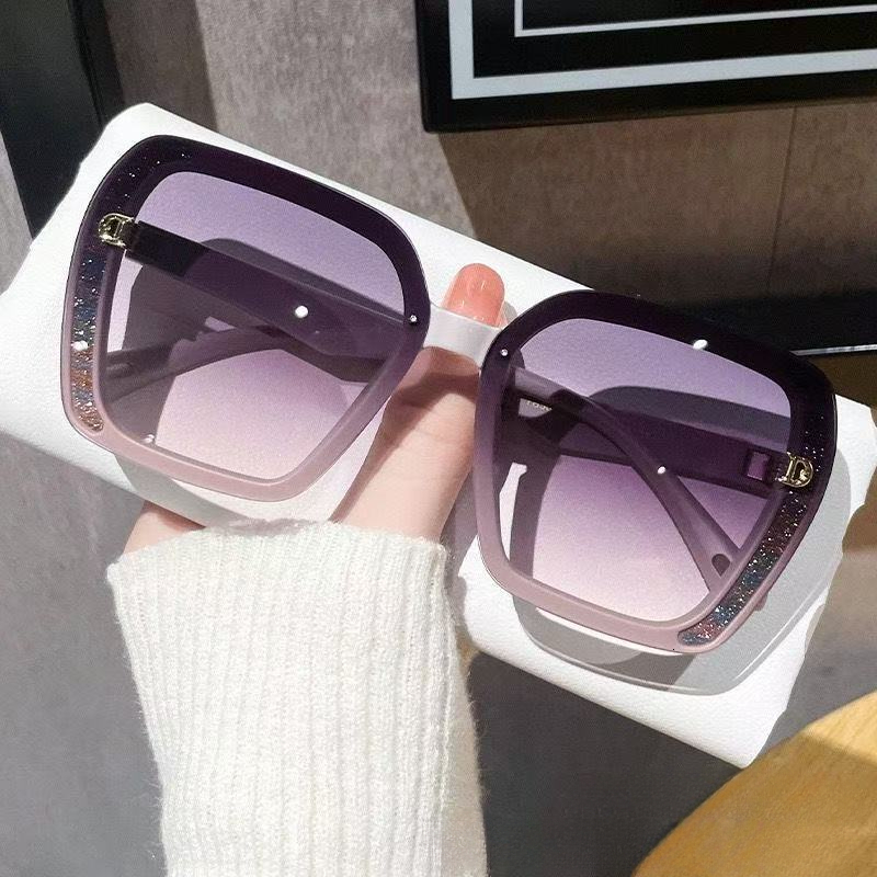 Designer Eyewear - Luxury - 2026 Edition - New Fashion Fine Shimmering Finish - Versatile Women's Street Style Uv-resistant Sunglasses