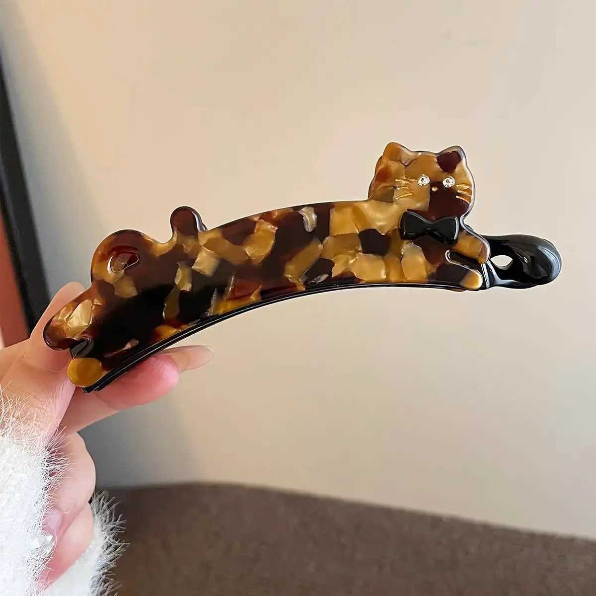 Korean-style cat-shaped acetate hair clip for women back-of-the-head vertical clip ponytail hairpin high-end look banana clip H260402